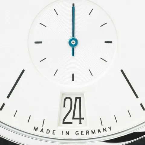 NOMOS Glashütte Tangente 38 datario Rif. 130