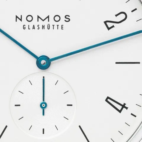 NOMOS Glashütte Tangente 38 datario Rif. 130